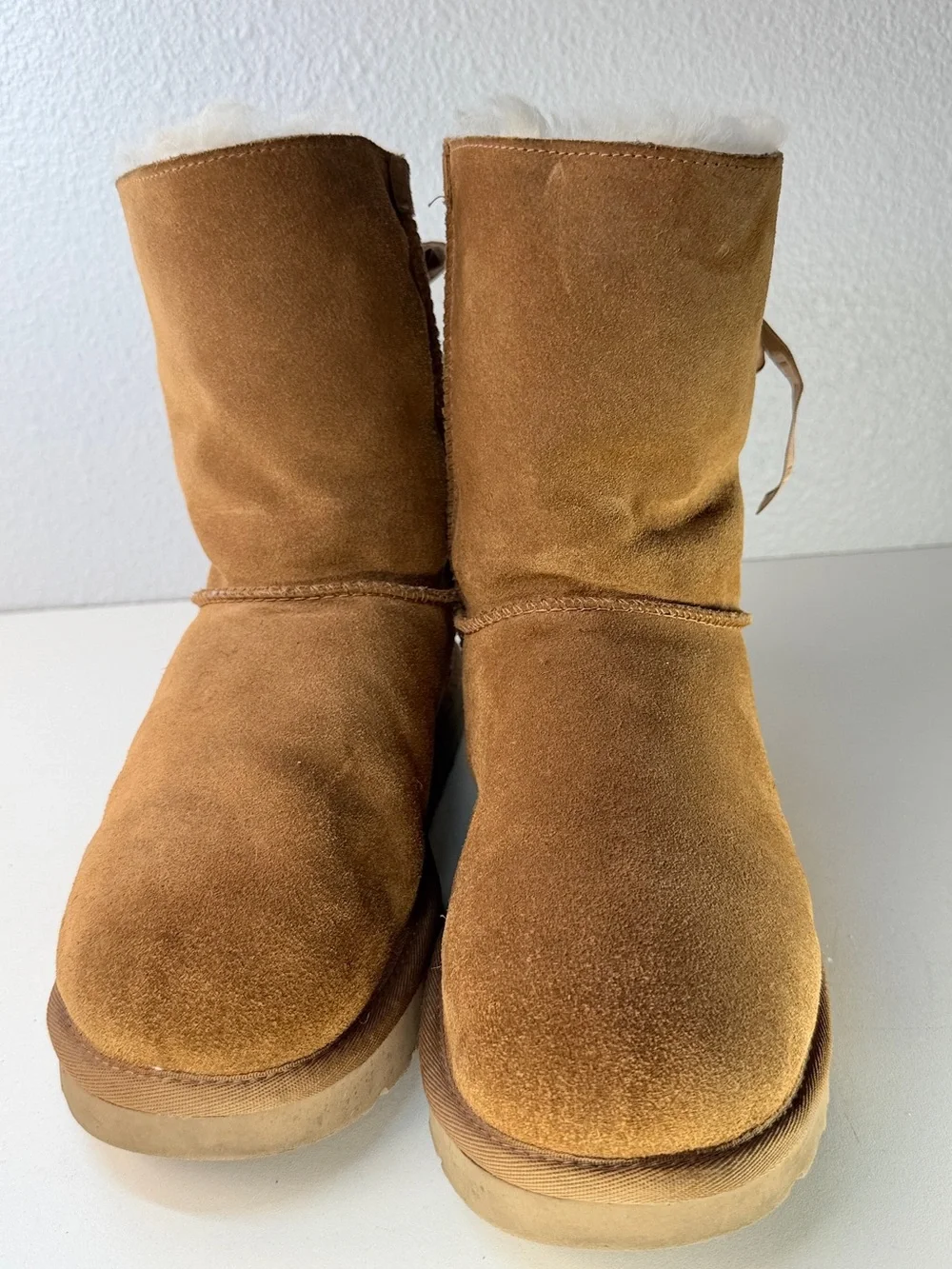 UGG Bailey Bow II Chestnut Sheepskin Suede Boots Womens 11